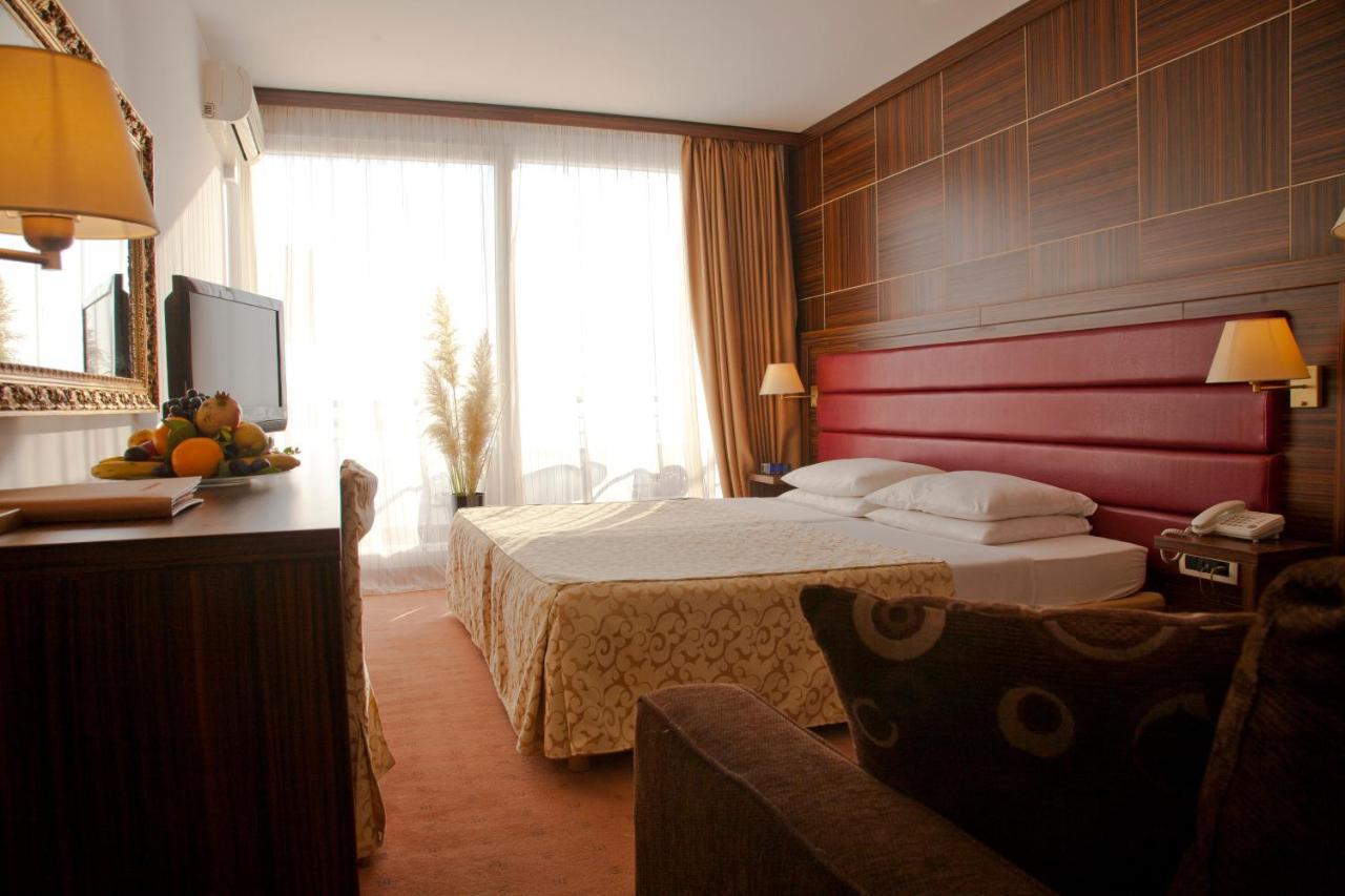 Hotel Palas Petrovac Phòng bức ảnh