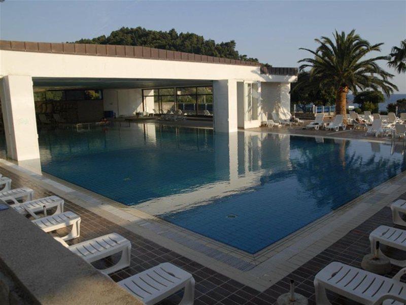 Hotel Palas Petrovac Ngoại thất bức ảnh